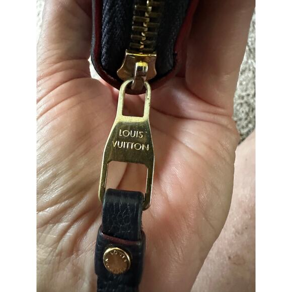 VINTAGE LOUIS VUITTON NAVY W/RED STRIPE EMPREINTE ZIP AROUND WALLET - Picture 11 of 13